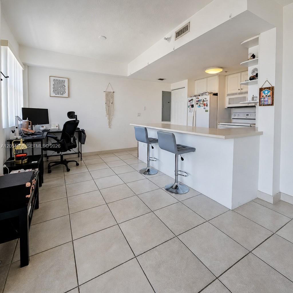 1627 SW 37th Ave, Unit 802, Miami, FL 33145 Photo