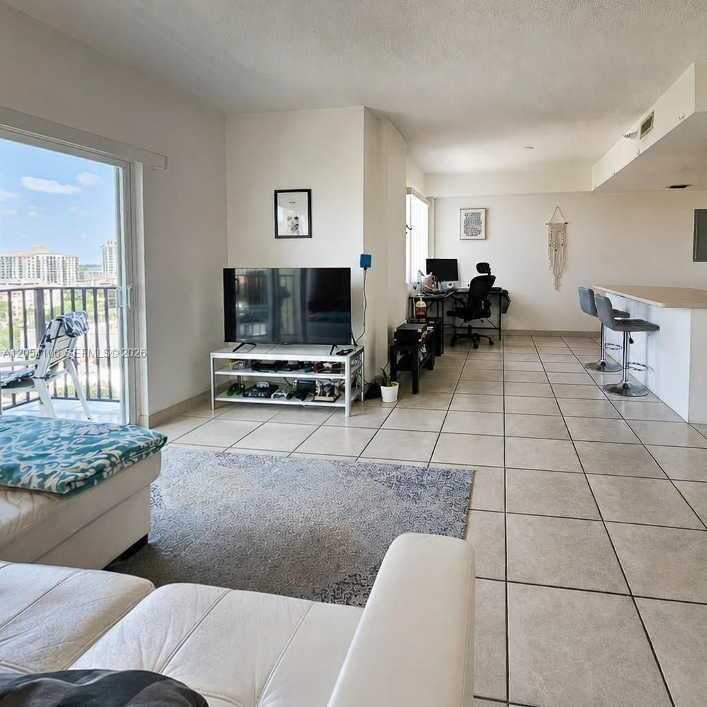 1627 SW 37th Ave, Unit 802, Miami, FL 33145 Photo