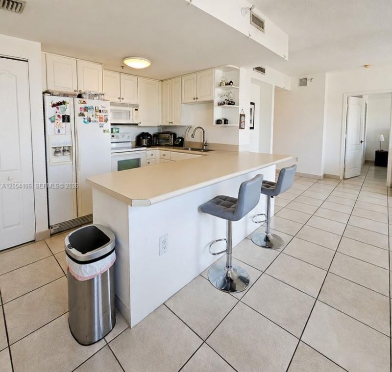 1627 SW 37th Ave, Unit 802, Miami, FL 33145 Photo