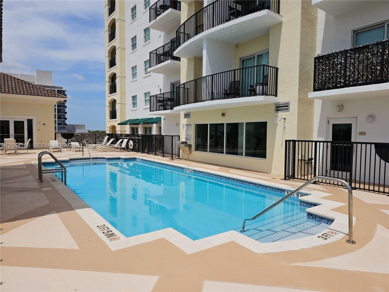 1627 SW 37th Ave, Unit 802, Miami, FL 33145 Photo