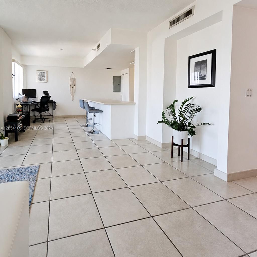 1627 SW 37th Ave, Unit 802, Miami, FL 33145 Photo