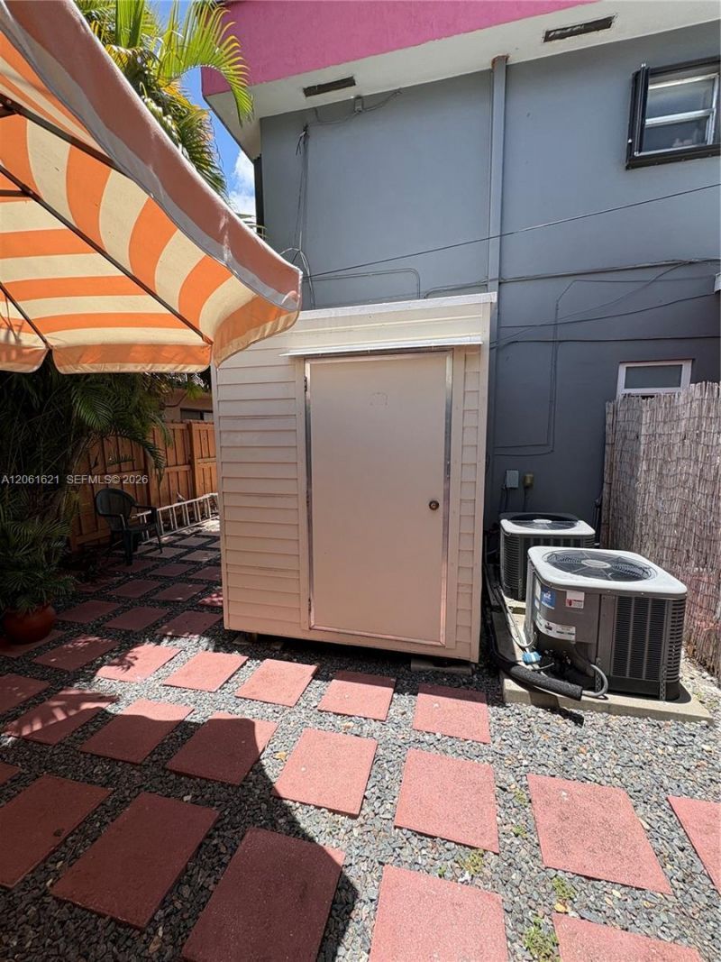 191 NW 17th Ave, Unit 3, Miami, FL 33125 Photo