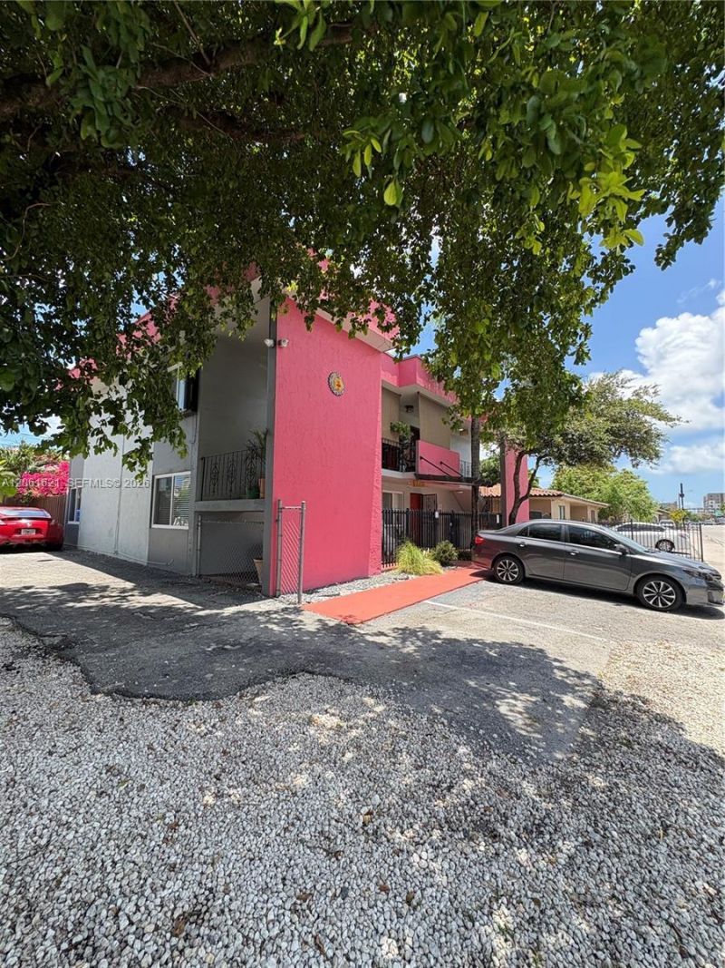 191 NW 17th Ave, Unit 3, Miami, FL 33125 Photo