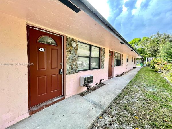 247 SW 7th St , Unit 249B, Dania Beach, FL 33004