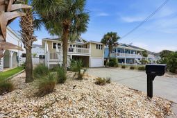 6108 Nixon St. photo 4