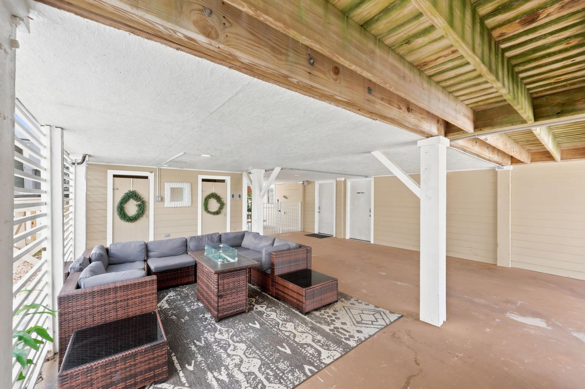 6108 Nixon St. Photo 43
