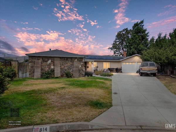 814 Bamboo Court, Tehachapi, CA 93561