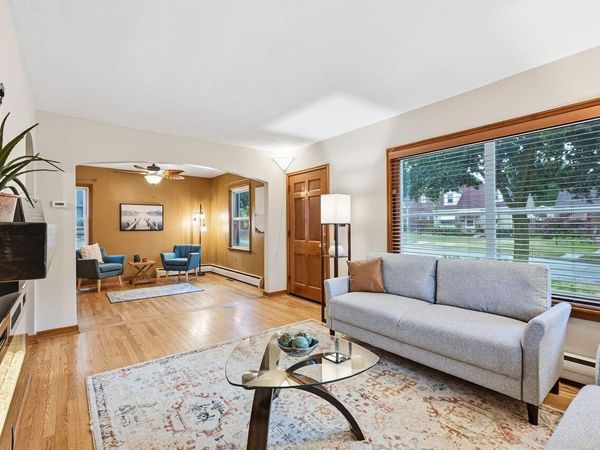 2802 S 47th STREET, Milwaukee, WI 53219