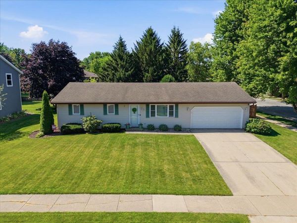 941 Foxfield Road, Oregon, WI 53575