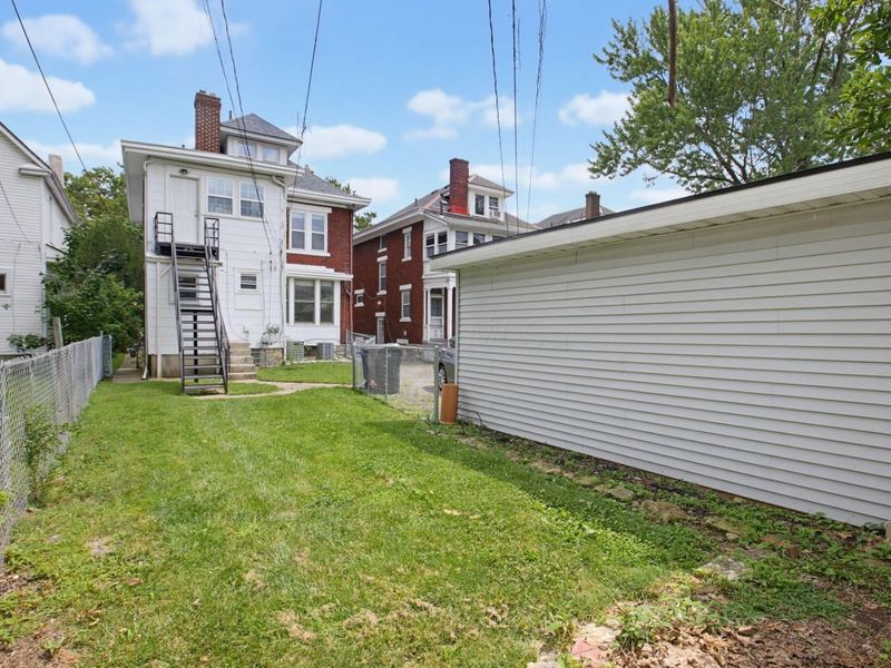 2407 Summit Street, Columbus, OH 43202 Photo 10