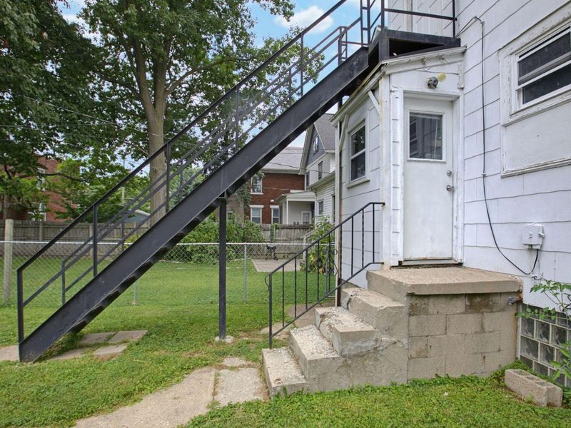 2407 Summit Street, Columbus, OH 43202 Photo 8