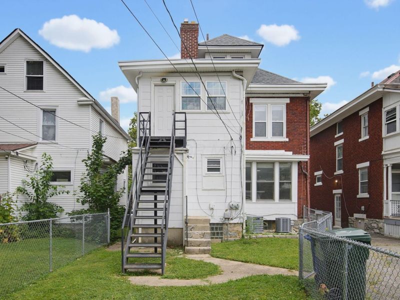 2407 Summit Street, Columbus, OH 43202 Photo 9