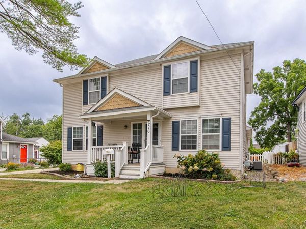 216 W Flint Street, Lake Orion Village, Mi 48362