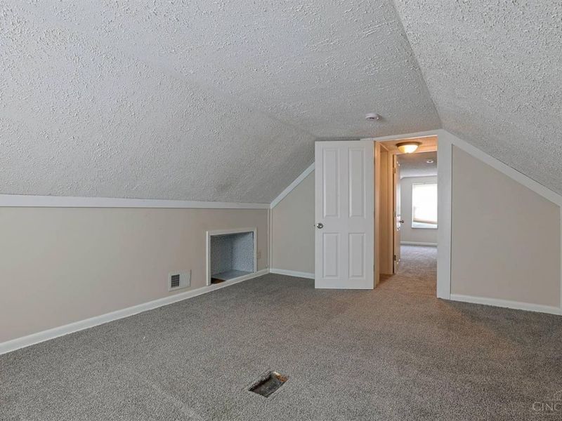 556 Grandin Avenue, Springdale, OH 45246 Photo 19