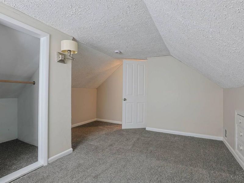 556 Grandin Avenue, Springdale, OH 45246 Photo 21