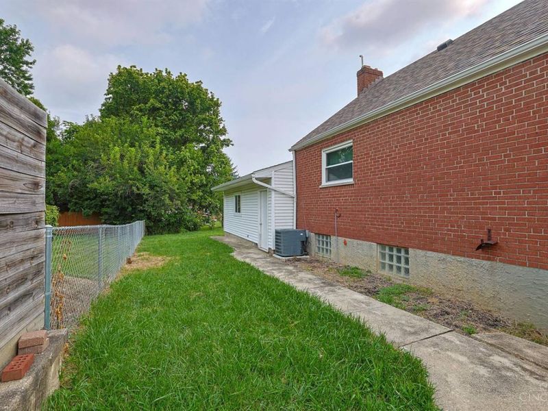 556 Grandin Avenue, Springdale, OH 45246 Photo 30