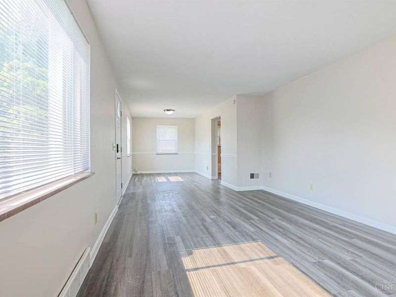 556 Grandin Avenue, Springdale, OH 45246 Photo 7