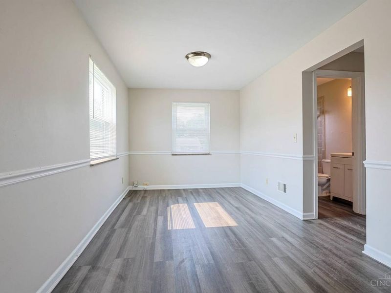556 Grandin Avenue, Springdale, OH 45246 Photo 8