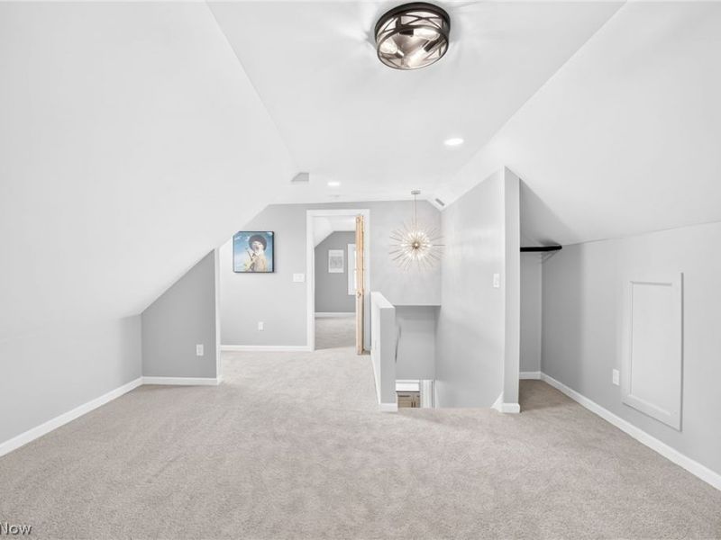 6907 Greenleaf Avenue, Cleveland, OH 44130 Photo 25