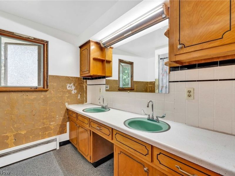 7010 York Road, Parma Heights, OH 44130 Photo 22