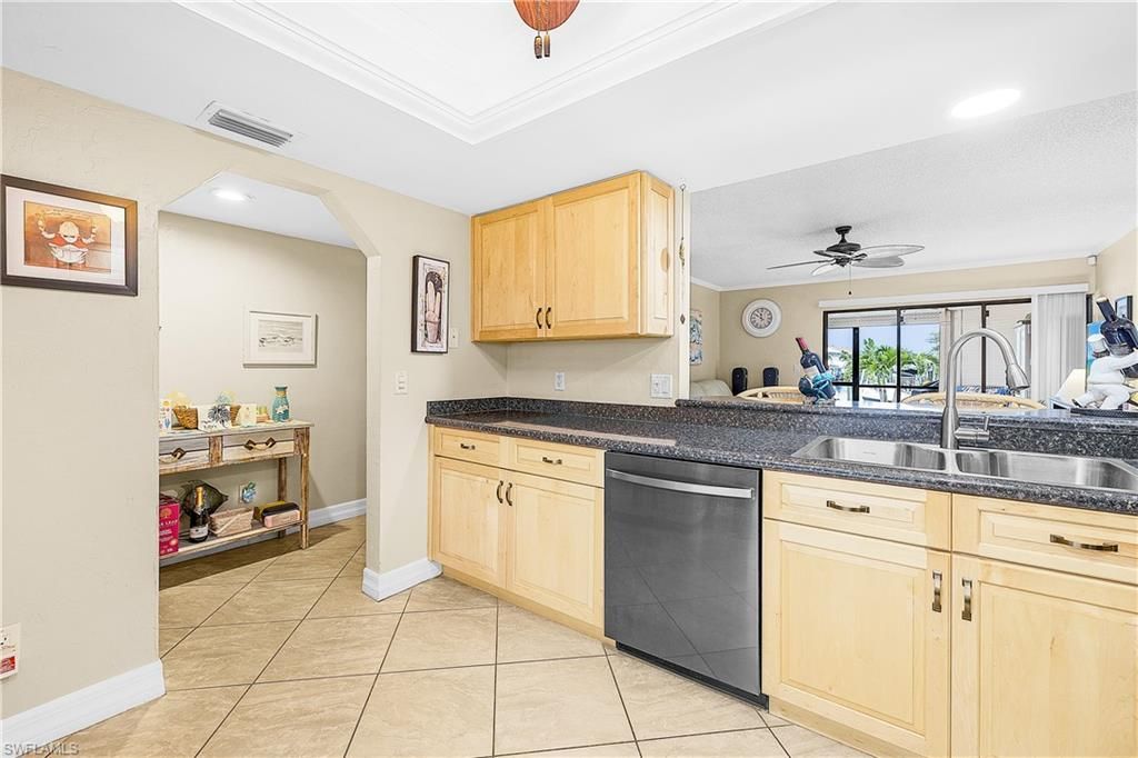 4708 SW 8th Pl, Unit 105, Cape Coral, FL 33914 Photo