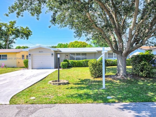 8691 NW 16th St , Pembroke Pines, FL 33024