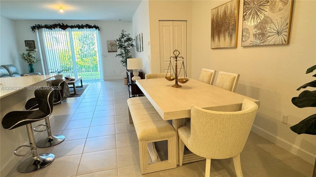 401 SE Crossoak Ln, Unit 401, Port Saint Lucie, FL 34984 Photo