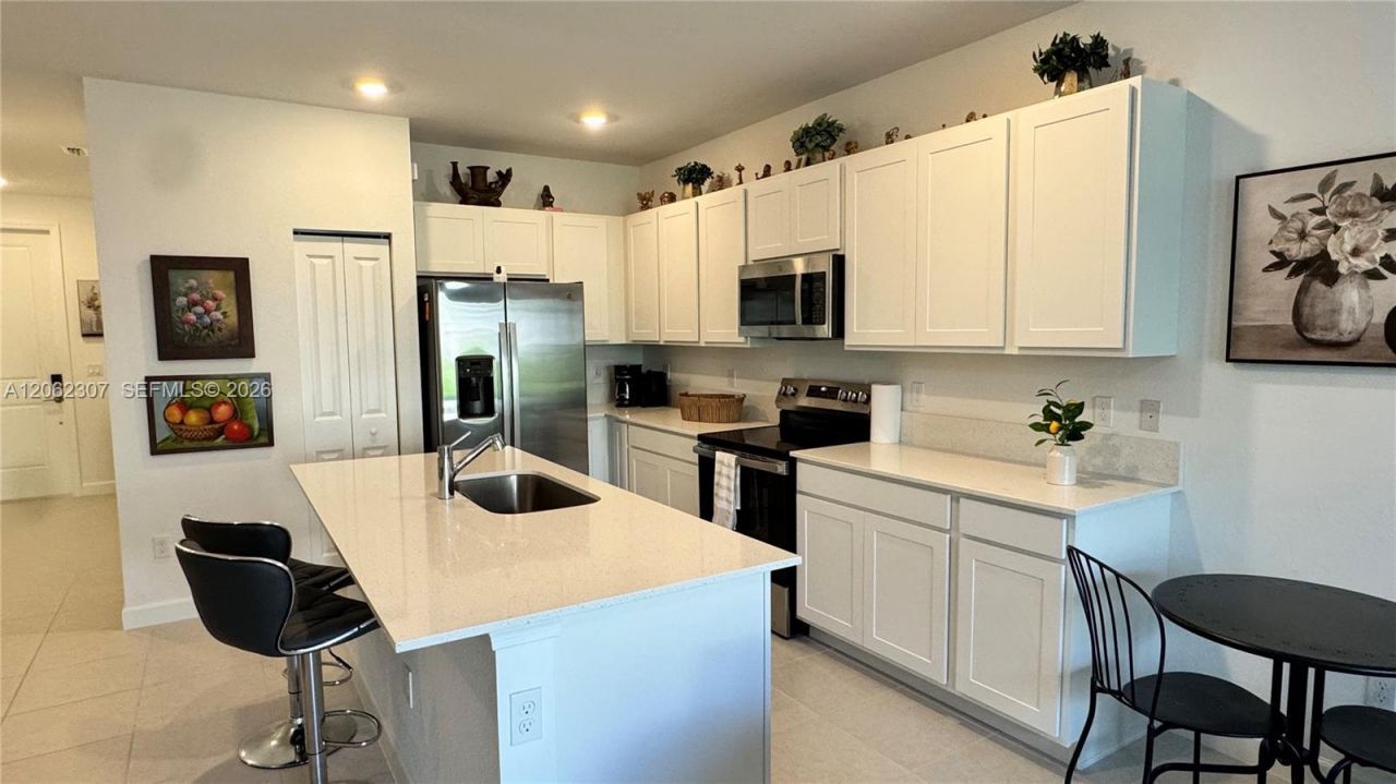 401 SE Crossoak Ln, Unit 401, Port Saint Lucie, FL 34984 Photo
