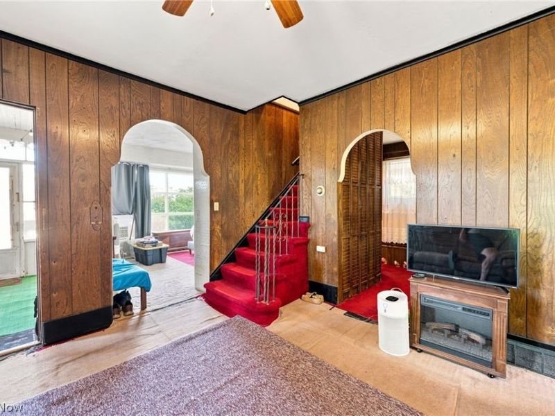 18971 Lorain Road, Fairview Park, OH 44126 Photo 5
