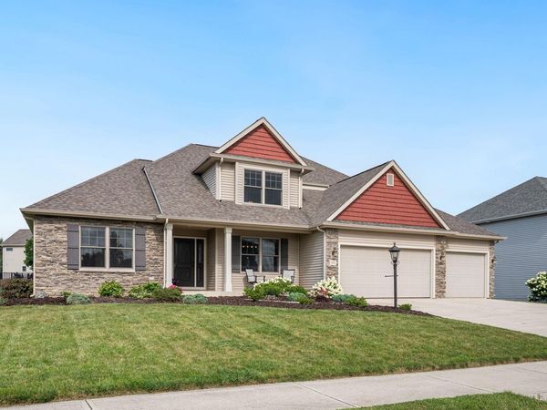 9330 Prairie Meadows Drive, Roanoke, IN 46783