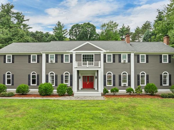 31 N Pepperell Road, Hollis, NH 03049