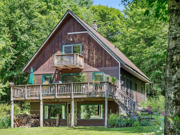 2092 Cleveland Corners Road, Hyde Park, VT 05655