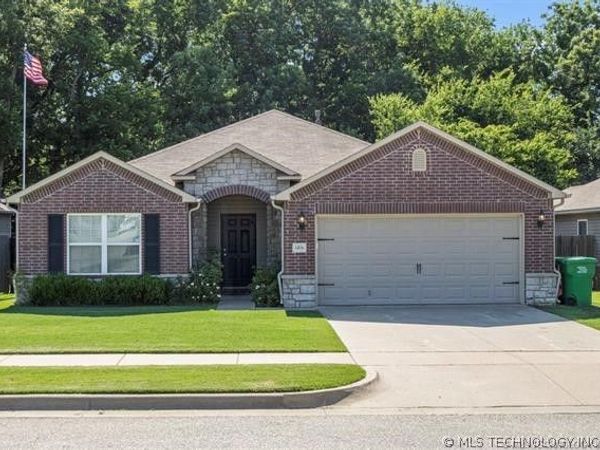 14836 S Hudson Avenue , Bixby, OK 74008