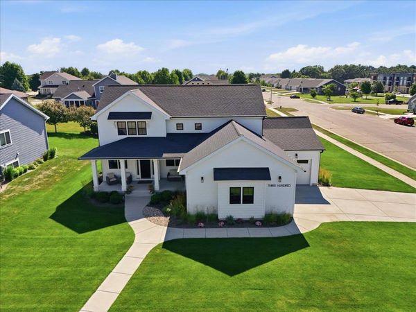 300 N Bergamont Boulevard, Oregon, WI 53575