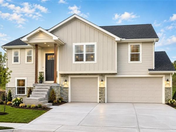 515 Skyview Lane, Liberty, MO 64068