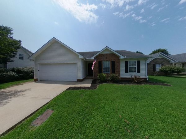 3013 Weybridge Dr , Murfreesboro, TN 37128