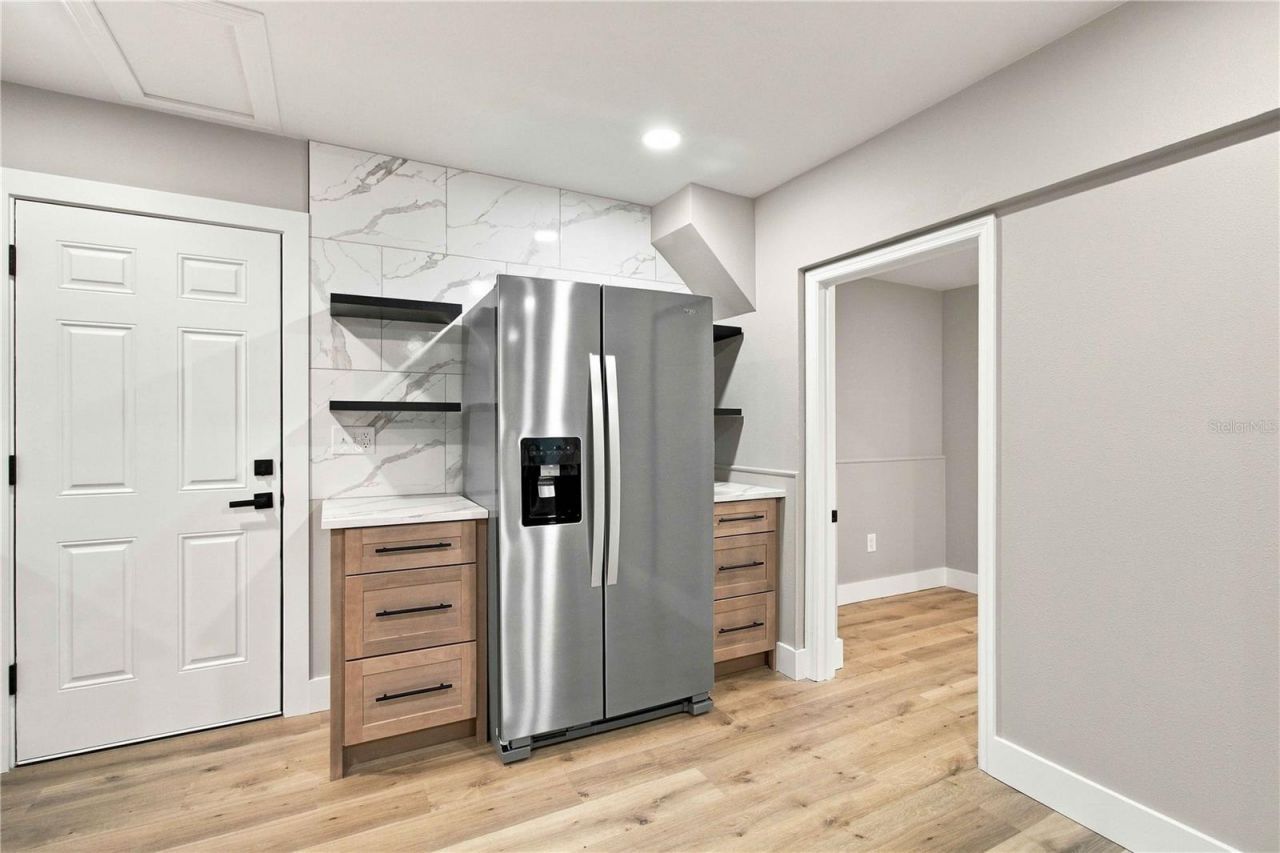 2770 Wood Street, Sarasota, FL 34237 Photo