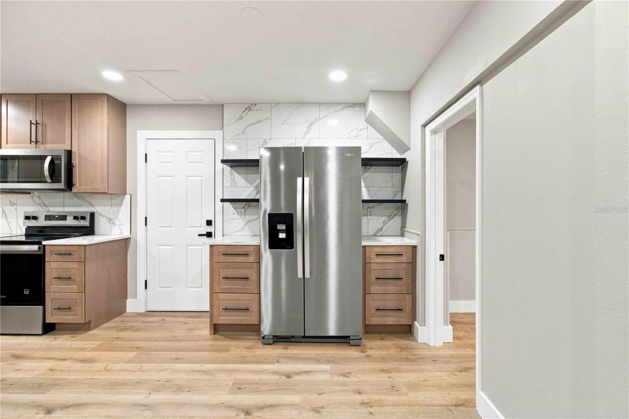 2770 Wood Street, Sarasota, FL 34237 Photo