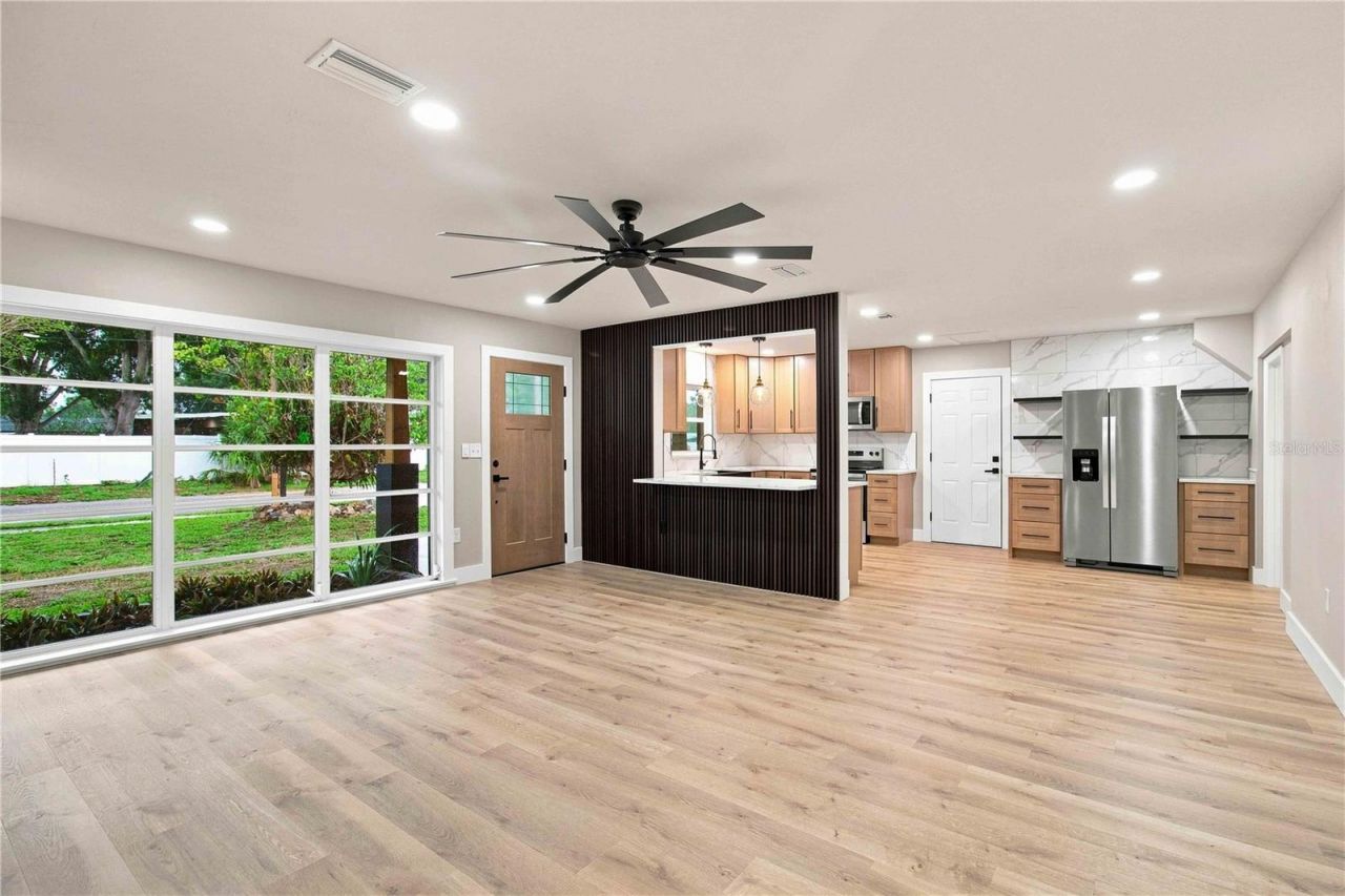 2770 Wood Street, Sarasota, FL 34237 Photo