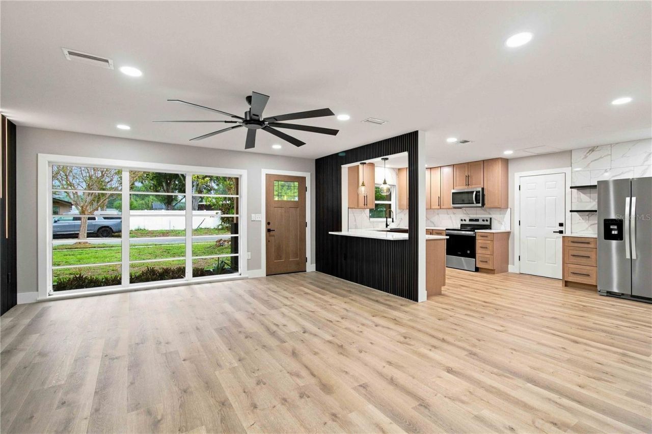 2770 Wood Street, Sarasota, FL 34237 Photo