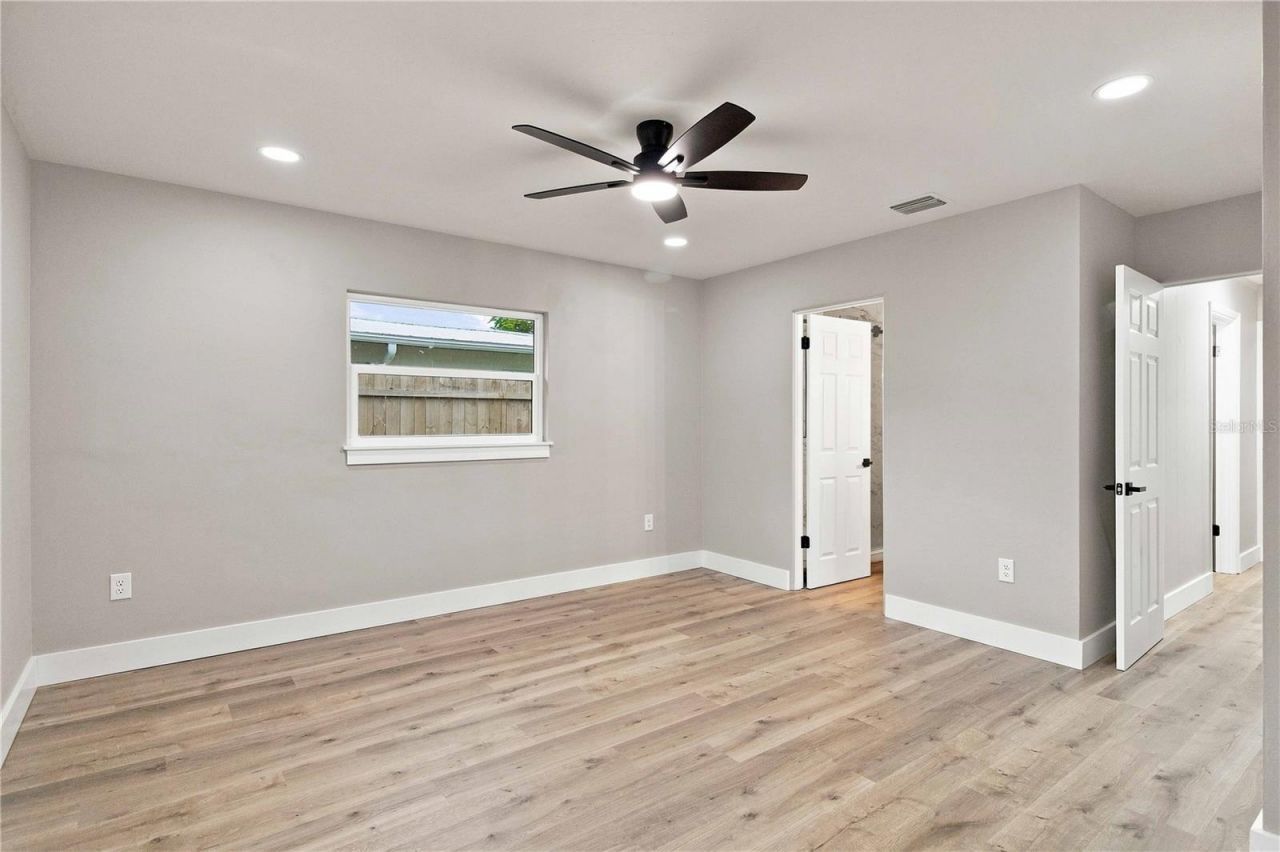 2770 Wood Street, Sarasota, FL 34237 Photo