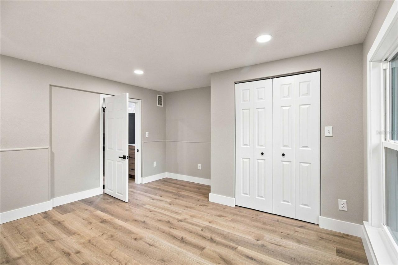 2770 Wood Street, Sarasota, FL 34237 Photo