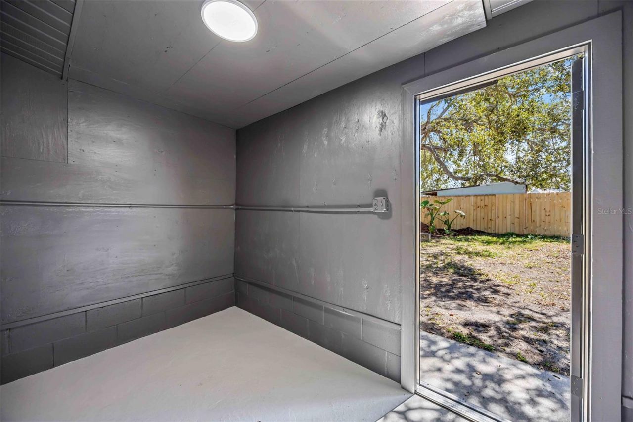 2770 Wood Street, Sarasota, FL 34237 Photo