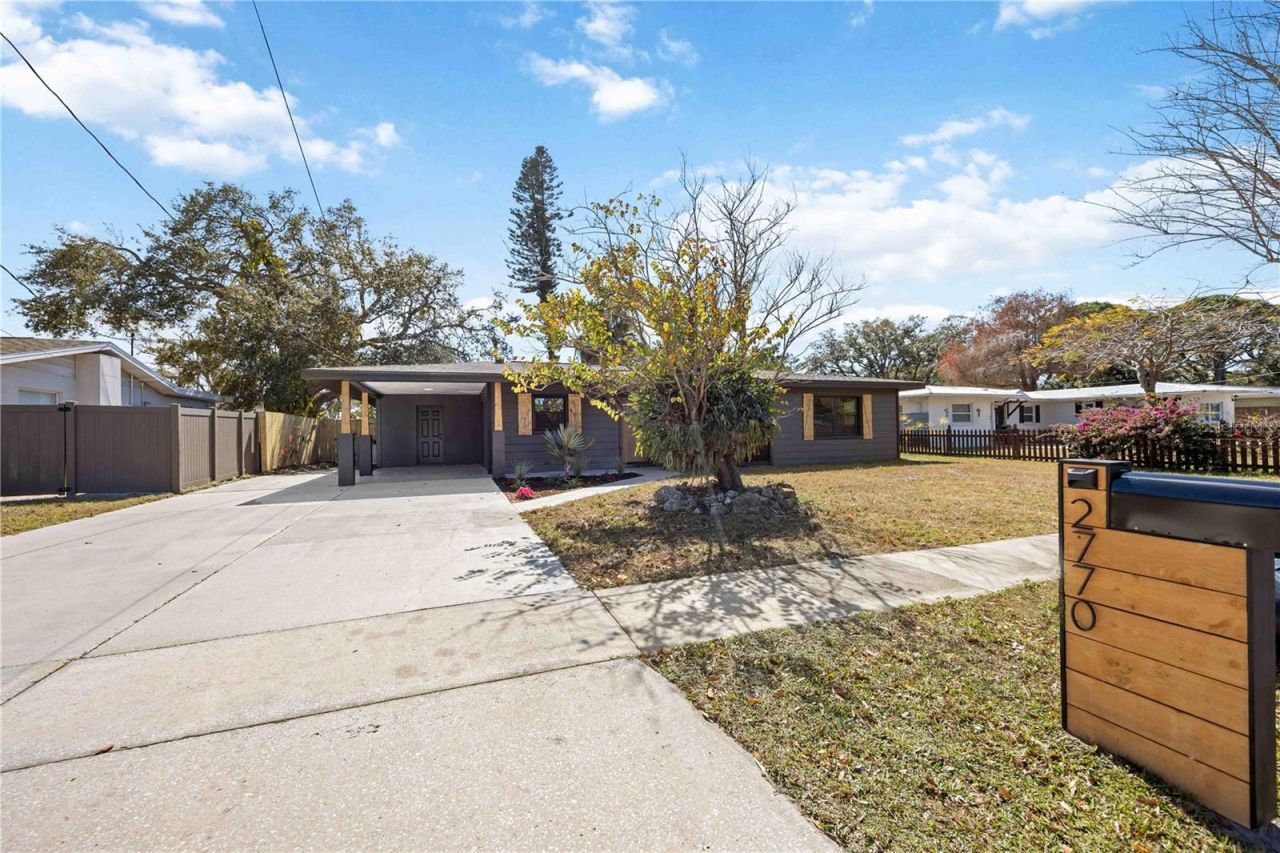 2770 Wood Street, Sarasota, FL 34237 Photo