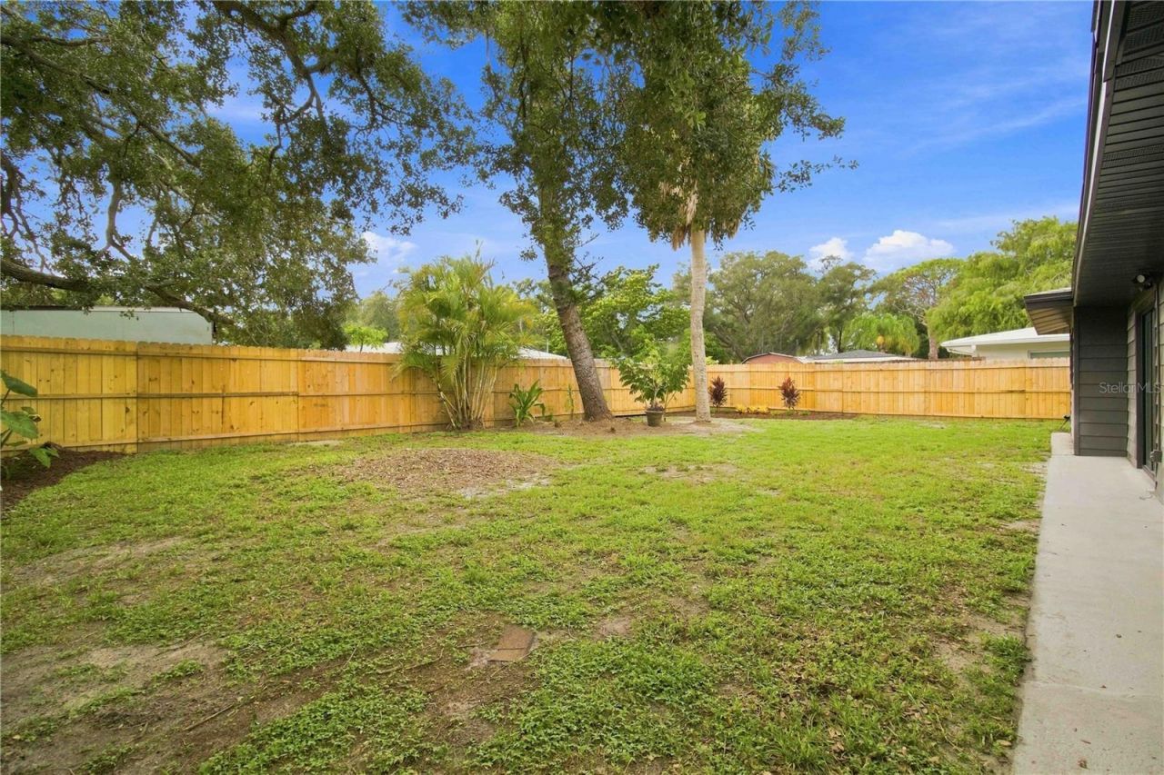 2770 Wood Street, Sarasota, FL 34237 Photo