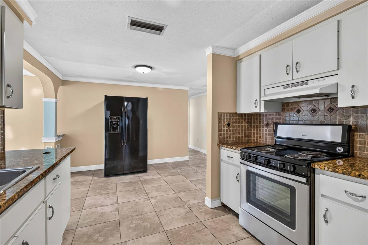 4734 Delmonte Avenue, Sarasota, FL 34235 Photo