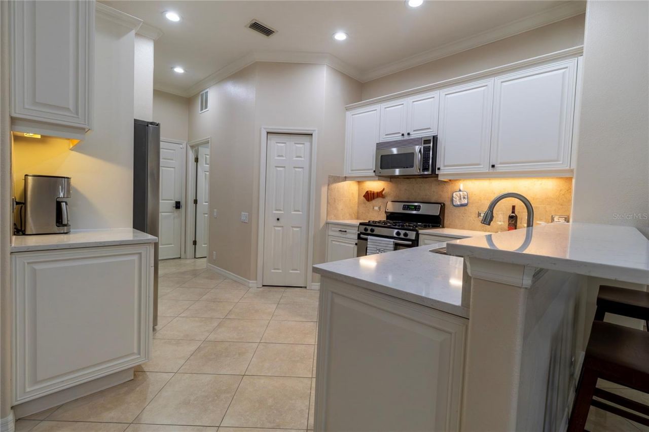 12709 Penguin Drive, Bradenton, FL 34212 Photo