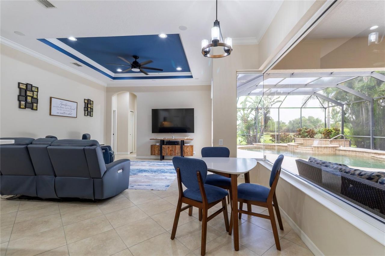 12709 Penguin Drive, Bradenton, FL 34212 Photo