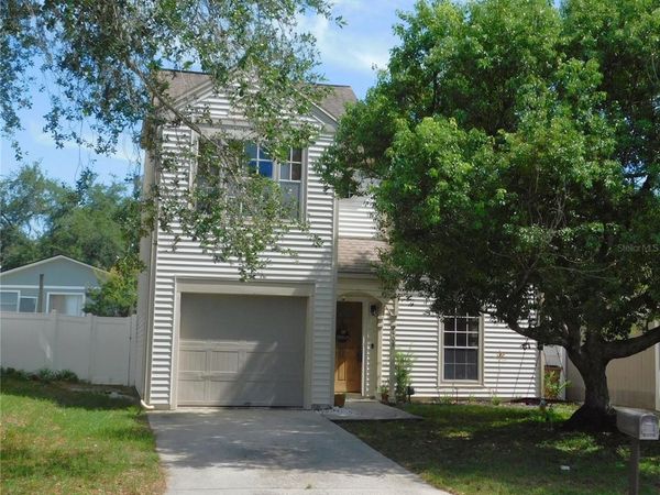 7508 OKEECHOBEE COURT , TAMPA, FL 33637