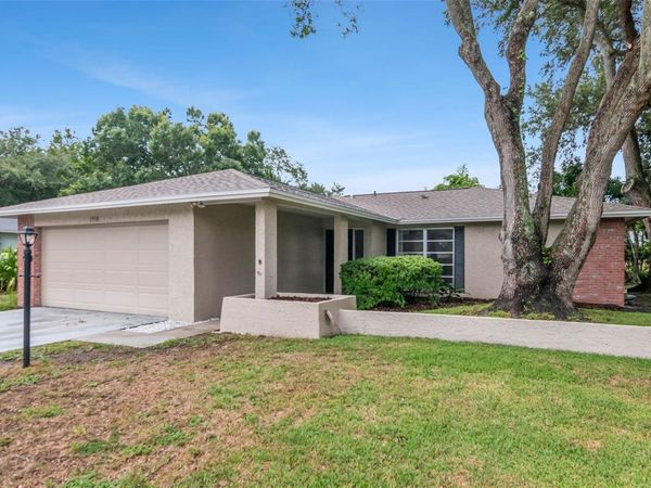 2958 DUNDEE DRIVE , PALM HARBOR, FL 34684
